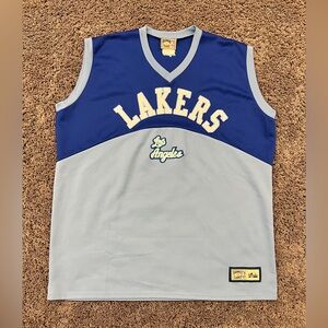 Los Angeles Lakers Vintage NBA V-Neck Jersey Majestic Hardwood Classics Size XXL